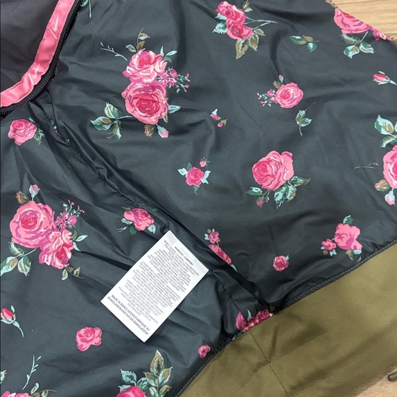 Nike Women's snowboarding Jacket in Olive size small - Picture 11 of 13